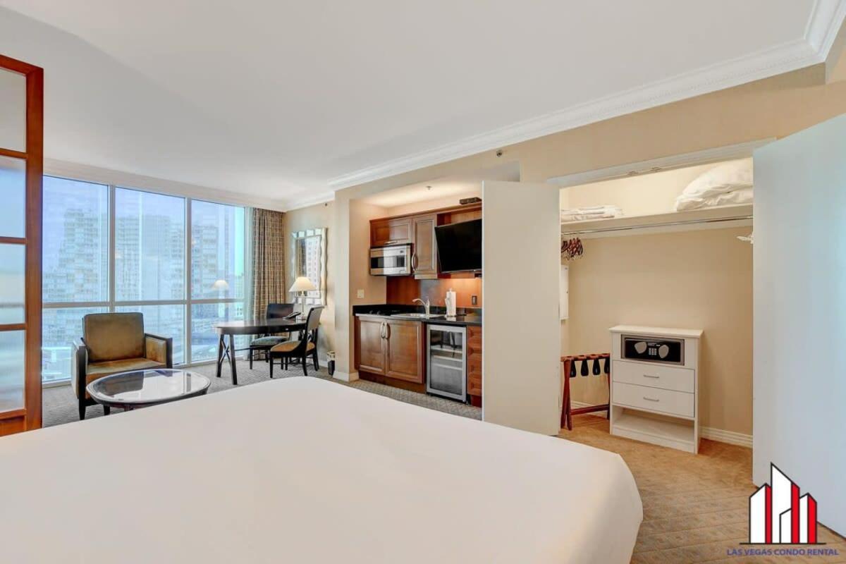 Mgm Signature-15-709 Strip View Jacuzzi Studio Лас-Вегас Экстерьер фото
